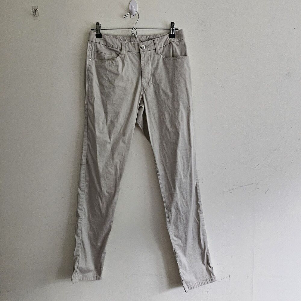 Lululemon straight leg pants, size Men 28, gently used